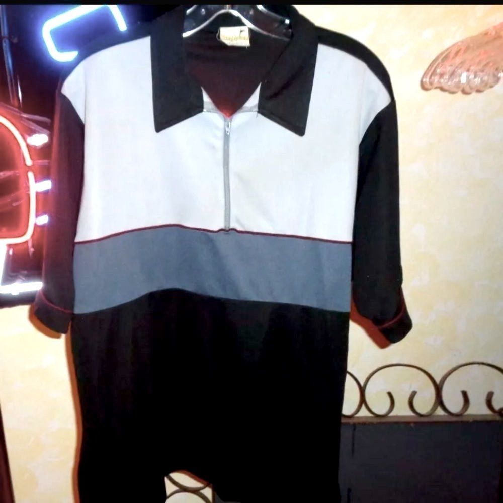 COPY - 🎳 • VINTAGE 70s King Louie “rat pack” style • zip bowling uniform